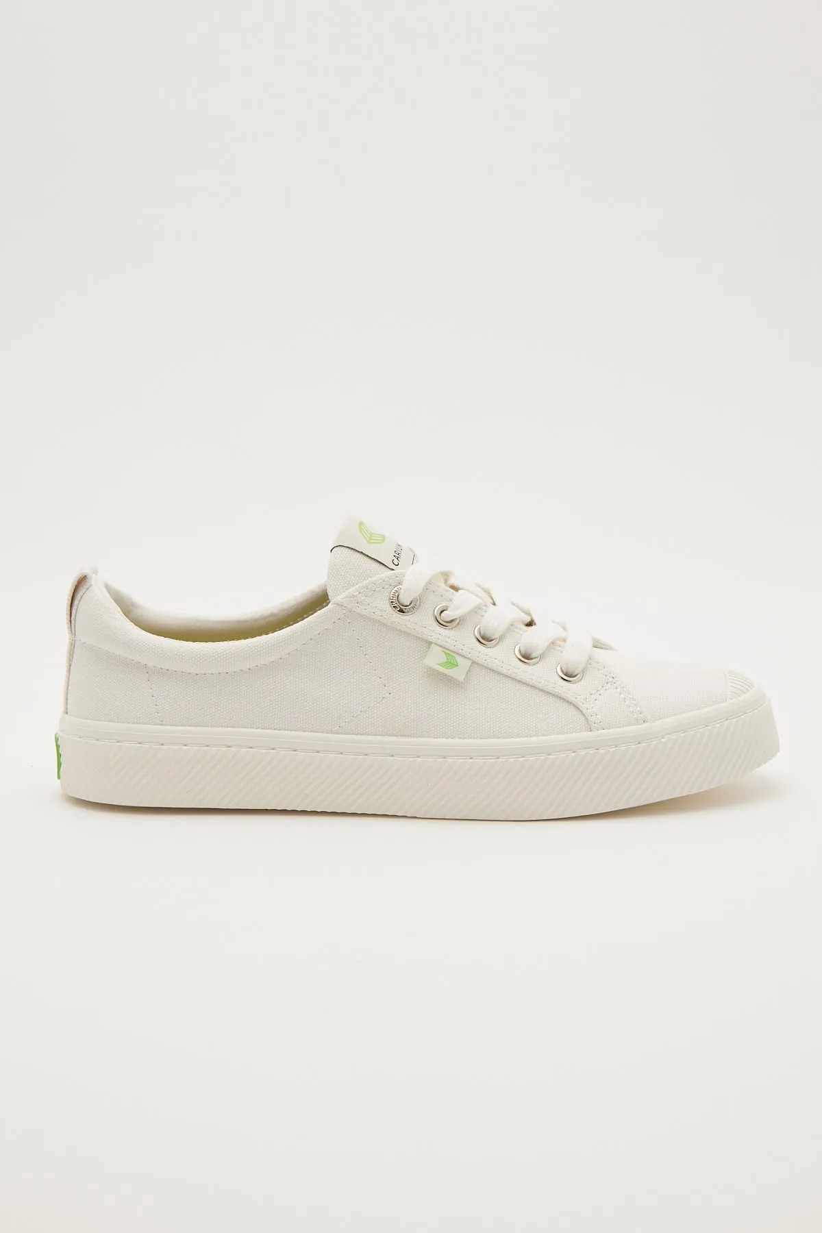 Cariuma Oca Low Canvas Sneaker Off White