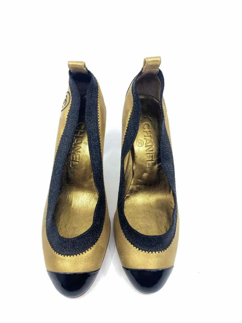 CHANEL Gold Pumps | 6.5