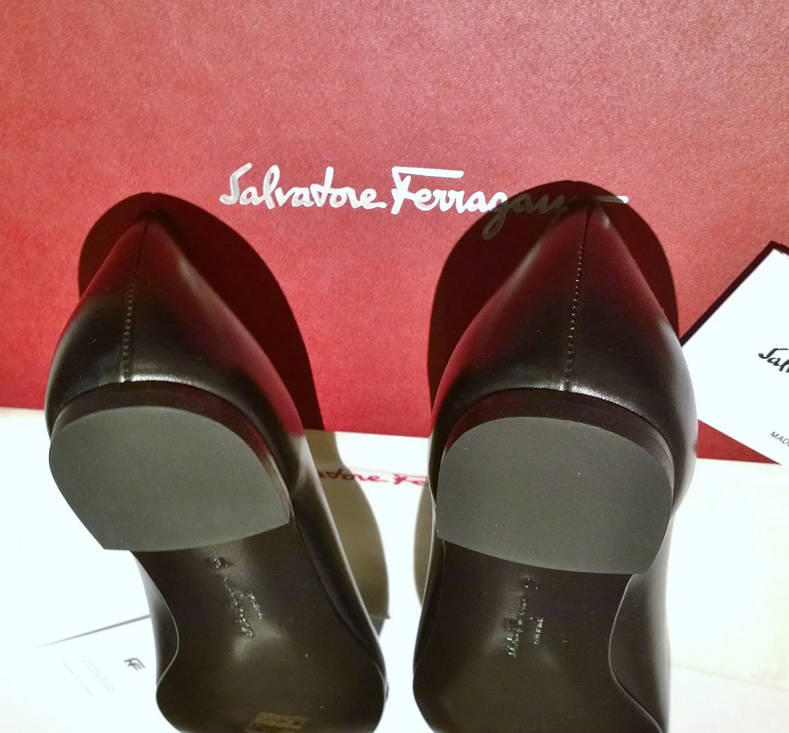 Ferragamo Varina Black Leather Bow Flats Shoes 10 C Width