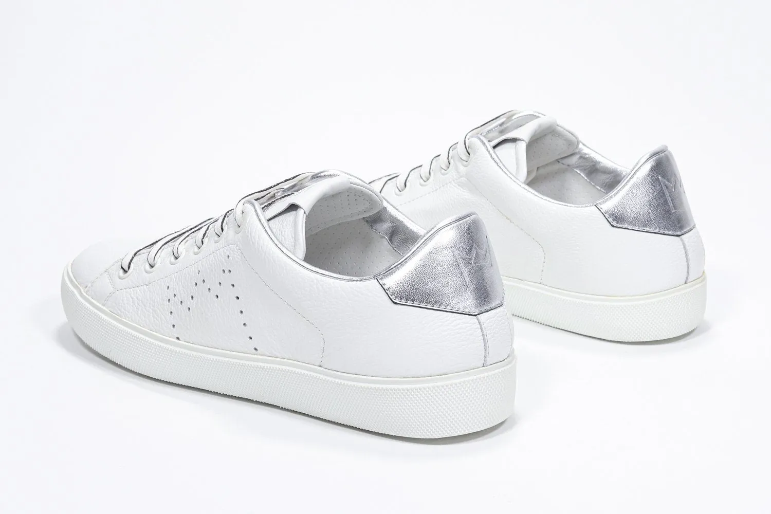 LC06 | Silver & White - Low Top - Women