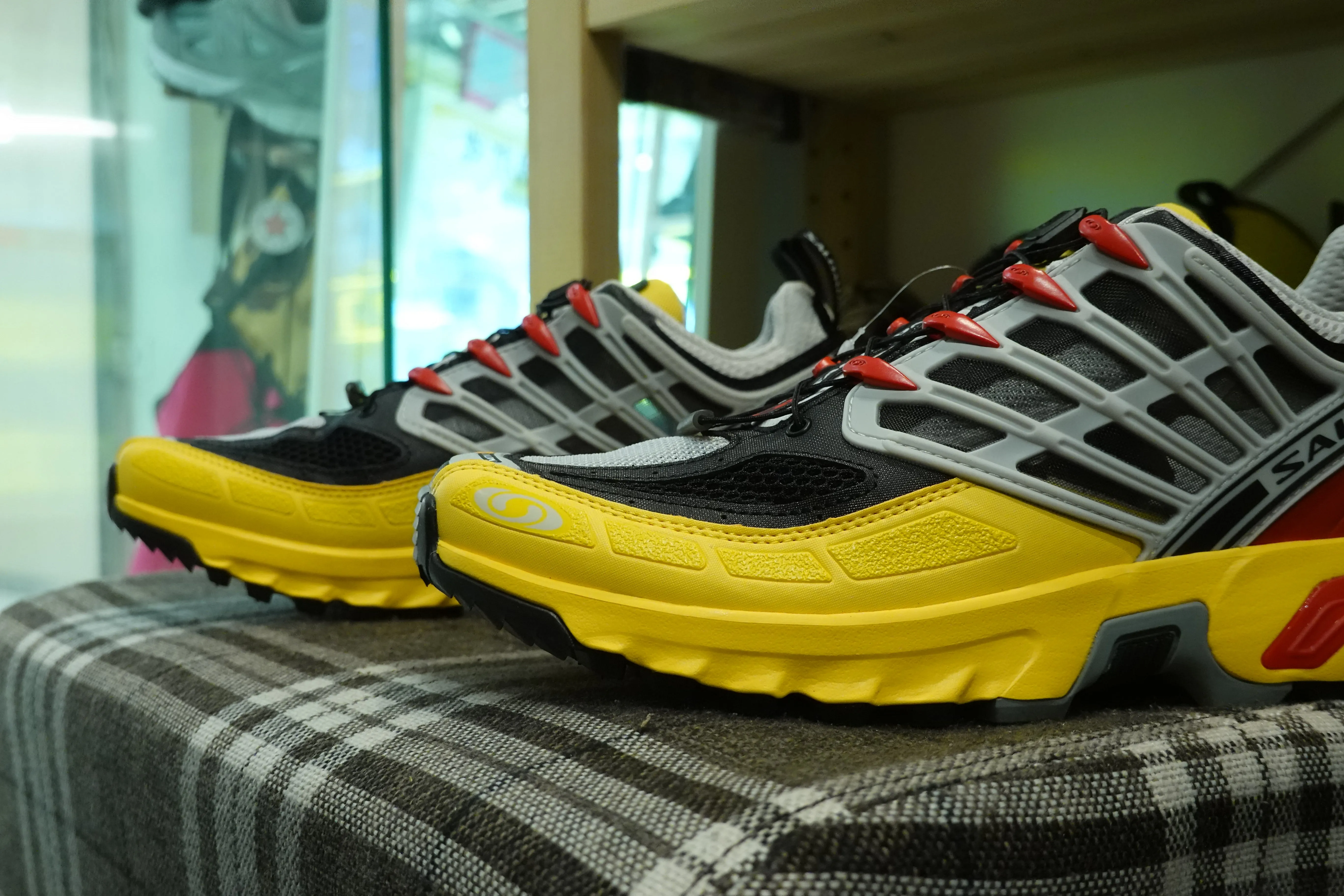 Salomon Lab ACS Pro - Black/Lemon/High Risk Red